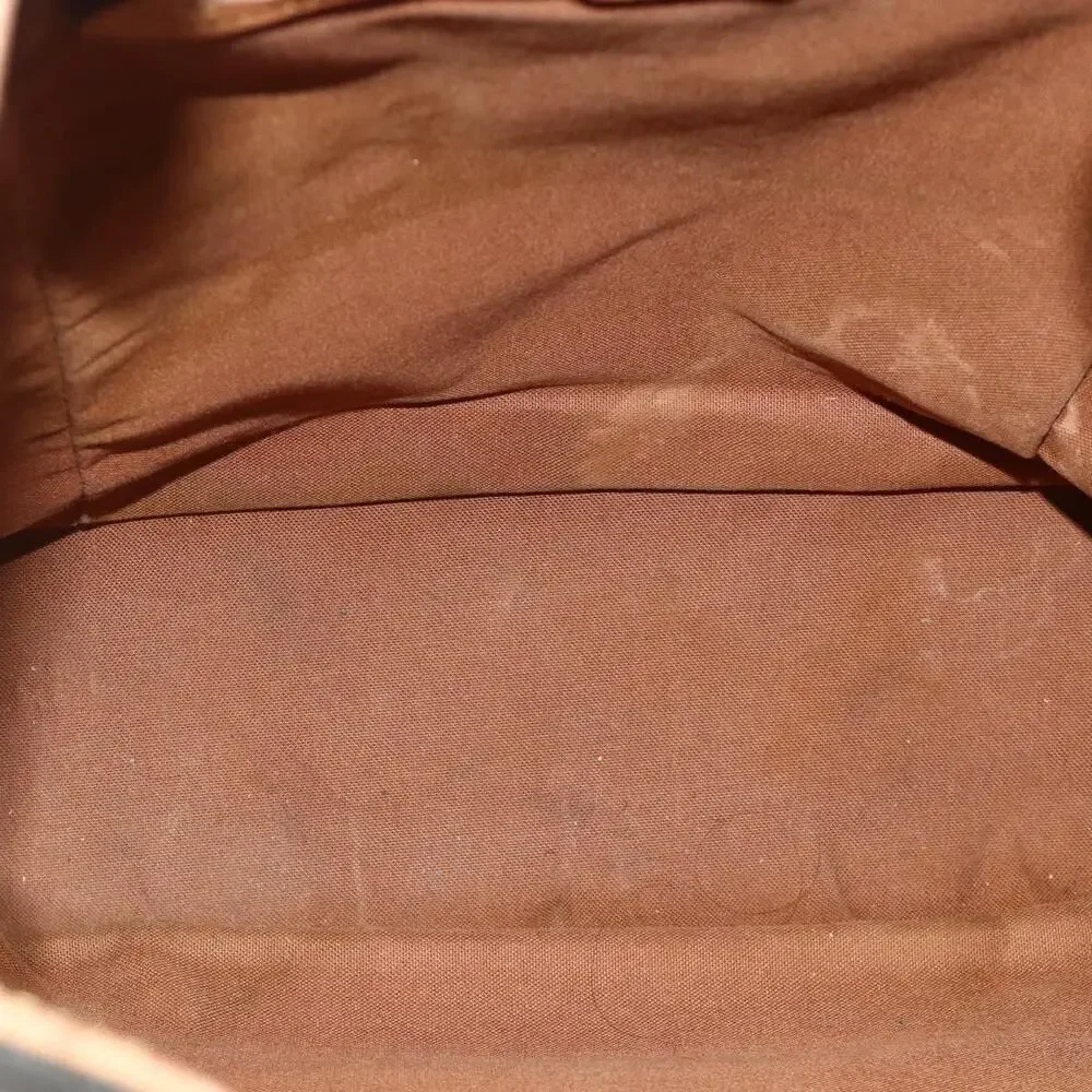 Louis Vuitton questions width